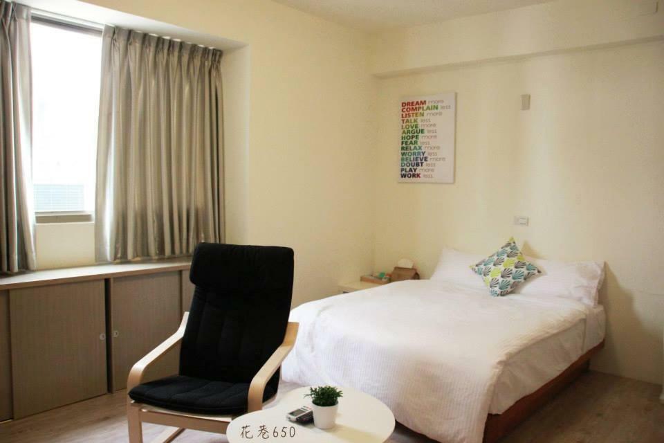 Flower Lane 650 Apartment Tainan Bagian luar foto